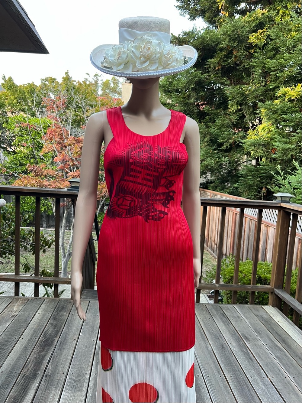 Pleats Please Issey Miyake
Vintage Mini Dress